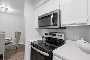 3201 Donnelly Cir, Fort Worth, TX 76107 - Photo 12