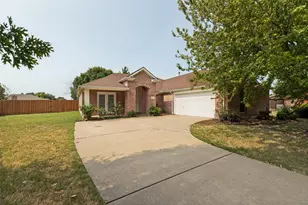 1412 Sleepy Hollow Dr, Allen, TX 75002 - Photo 2