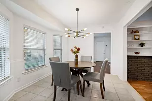 2505 Parkside Dr, Garland, TX 75040 - Photo 10