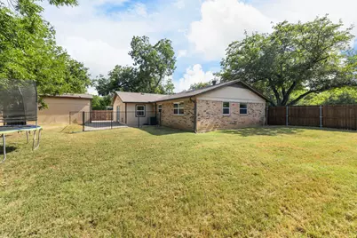 2801 Rosebud Lane, Richland Hills, TX 76118 - Photo 34