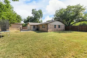 2801 Rosebud Ln, Richland Hills, TX 76118 - Photo 34