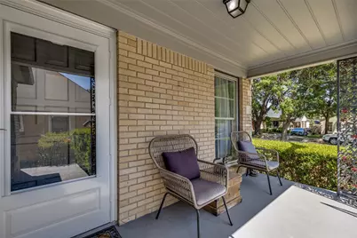 2518 Marvin Avenue, Dallas, TX 75211 - Photo 4