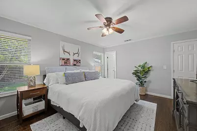 6238 Crestmont Drive, Dallas, TX 75214 - Photo 10