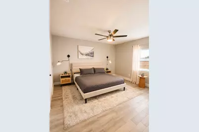 235 W Woodin Boulevard, Dallas, TX 75224 - Photo 4