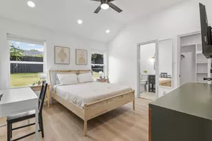 314 E Center St, Duncanville, TX 75116 - Photo 8