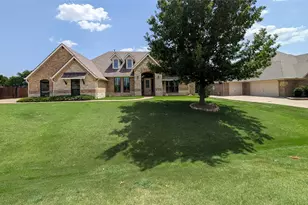1301 Twisting Star Dr, Fort Worth, TX 76052 - Photo 1