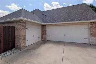 1301 Twisting Star Dr, Fort Worth, TX 76052 - Photo 24