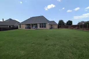 1301 Twisting Star Dr, Fort Worth, TX 76052 - Photo 22