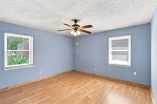 2107 10th St, Mineral Wells, TX 76067 - Photo 10