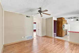 2107 10th St, Mineral Wells, TX 76067 - Photo 6