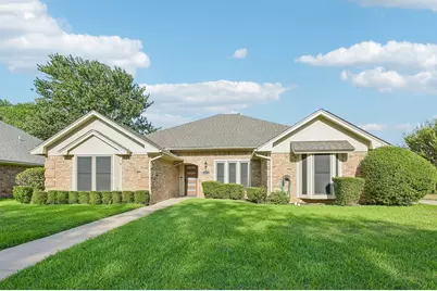 1412 Wagonwheel Court, Irving, TX 75061 - Photo 2