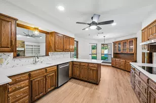 1412 Wagonwheel Ct, Irving, TX 75061 - Photo 10
