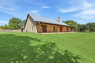 1070 S Reno Rd, Reno, TX 76082 - Photo 2