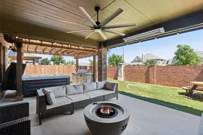 7532 Balaton Court, Grand Prairie, TX 75054 - Photo 4