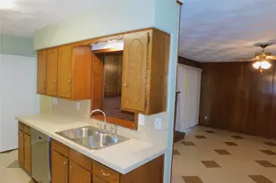 2445 Eastbrook Dr, Mesquite, TX 75150 - Photo 6
