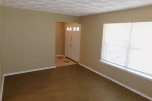 2445 Eastbrook Dr, Mesquite, TX 75150 - Photo 4