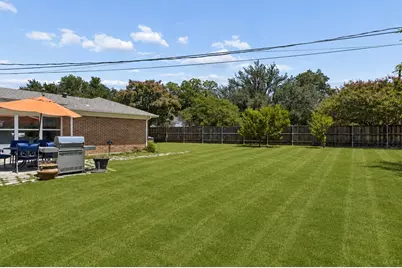 909 Sandalwood Avenue, Richardson, TX 75080 - Photo 22