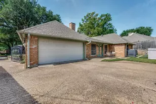 3823 Rochelle Dr, Arlington, TX 76016 - Photo 24