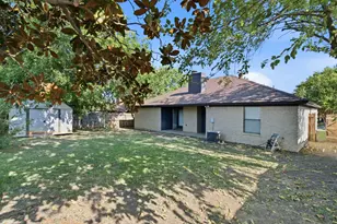 927 Freestone Dr, Arlington, TX 76017 - Photo 30
