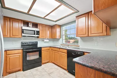927 Freestone Drive, Arlington, TX 76017 - Photo 12