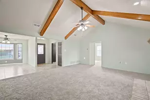 927 Freestone Dr, Arlington, TX 76017 - Photo 10