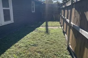 402 Graham Ave, Dallas, TX 75223 - Photo 14