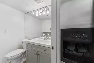 18240 Midway Rd, Dallas, TX 75287 - Photo 10