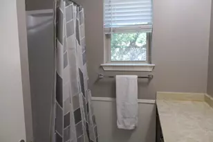 912 Shell Ct, Bedford, TX 76022 - Photo 8