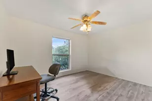 3321 Edgecliff Dr, Garland, TX 75043 - Photo 18