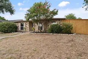 3321 Edgecliff Dr, Garland, TX 75043 - Photo 2