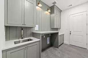 6739 Walnut Hill Ln, Dallas, TX 75230 - Photo 32