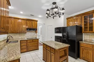 4904 Rockcreek Ln, Plano, TX 75024 - Photo 10
