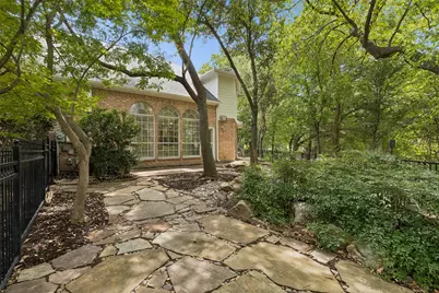 4904 Rockcreek Lane, Plano, TX 75024 - Photo 2