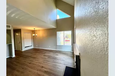 9807 Walnut Street #201, Dallas, TX 75243 - Photo 10