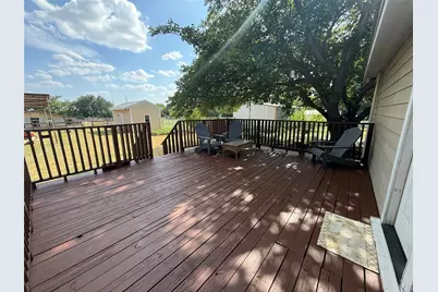 1009 W 7th Street, Justin, TX 76247 - Photo 2