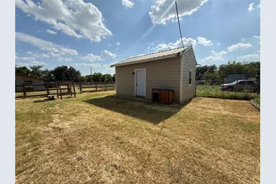 1009 W 7th Street, Justin, TX 76247 - Photo 6