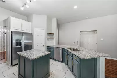 10104 Lakeview Drive, Providence Village, TX 76227 - Photo 16