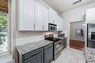 10104 Lakeview Dr, Providence Village, TX 76227 - Photo 8