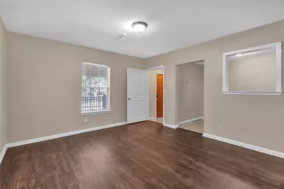351 Pennsylvania Avenue, Fort Worth, TX 76104 - Photo 8