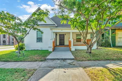 351 Pennsylvania Avenue, Fort Worth, TX 76104 - Photo 1