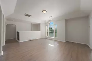 5207 W Cove Way, Grand Prairie, TX 75052 - Photo 24