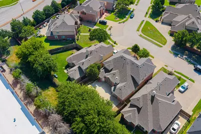 5207 W Cove Way, Grand Prairie, TX 75052 - Photo 34