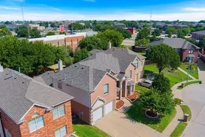 5207 W Cove Way, Grand Prairie, TX 75052 - Photo 4