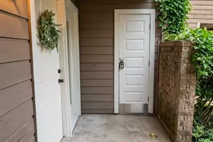 9811 Walnut St, Dallas, TX 75243 - Photo 10