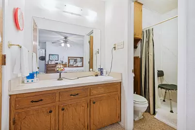 6700 Sayle Street, Greenville, TX 75402 - Photo 18