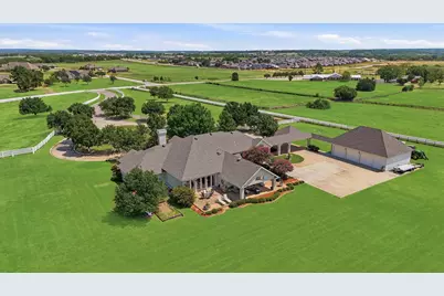 3112 Harris Street, Gainesville, TX 76240 - Photo 2