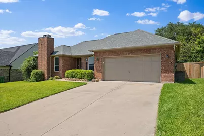6705 Fair Oaks Drive, North Richland Hills, TX 76182 - Photo 2