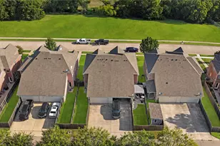 817 Jamie Dr, Grand Prairie, TX 75052 - Photo 22