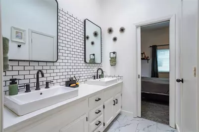 4030 Holland Avenue #8, Dallas, TX 75219 - Photo 8