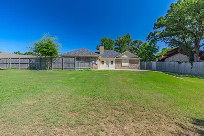 5504 Glenlivet Place, Greenville, TX 75402 - Photo 12